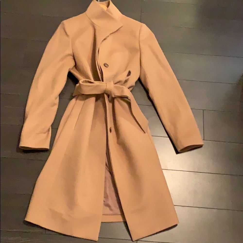 Camel colour, 10% cashmere and 90% wool coat